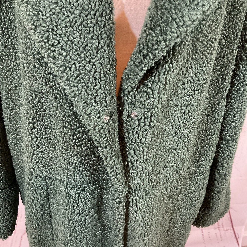 Monrow Teddy Coat Women L Green Faux Fur Sherpa Mid Length Chic Edgy Mob Wife - Picture 9 of 15